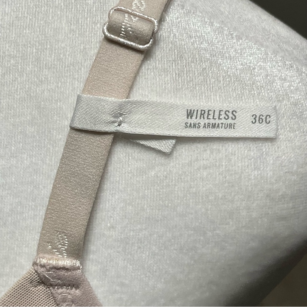 NWT aerie wireless bra, size 36C - Picture 4 of 8